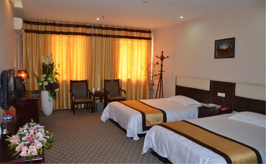 Wudangshan Yinjie Holiday Hotel Danjangkou Quarto foto