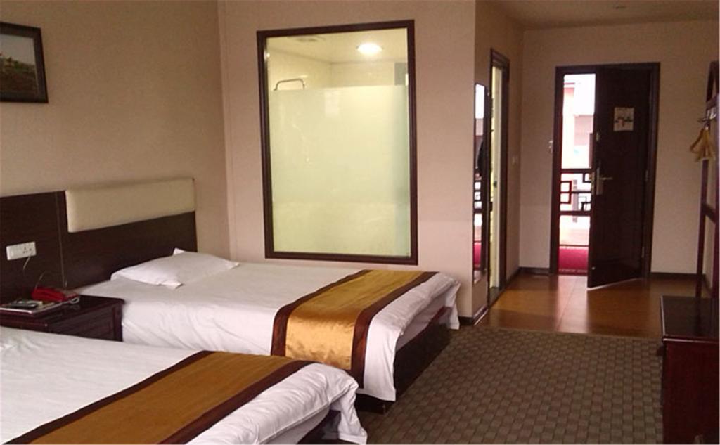 Wudangshan Yinjie Holiday Hotel Danjangkou Quarto foto