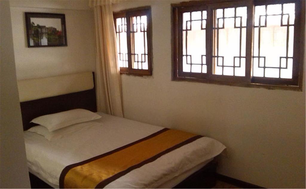 Wudangshan Yinjie Holiday Hotel Danjangkou Quarto foto